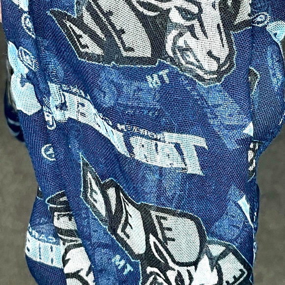 UNC Tarheels Scarf - Picture 4 of 6